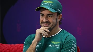 Alonso's glowing Aston Martin verdict after fresh deal