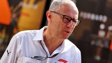 F1 boss refutes Renault exit suggestion