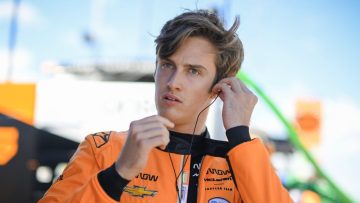 Axed McLaren driver given shock reprieve