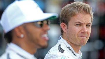 Hamilton rubbishes Rosberg claim after shock China qualifying