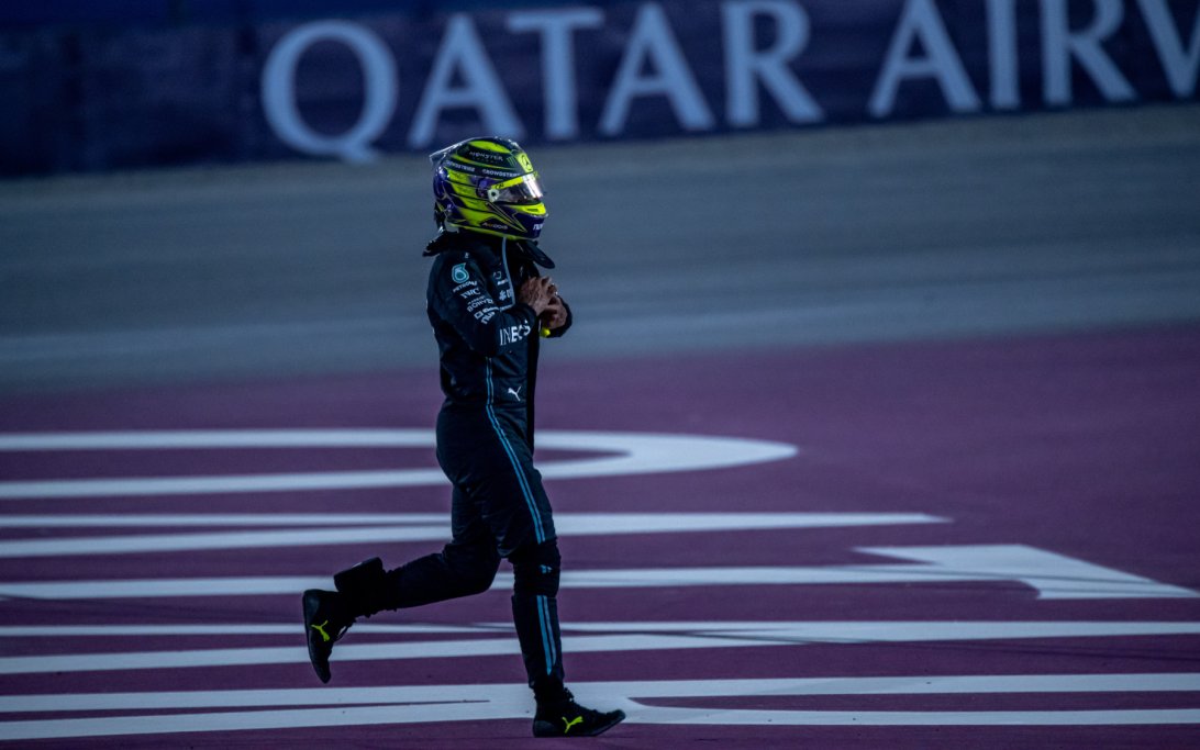 Hamilton crash Qatar