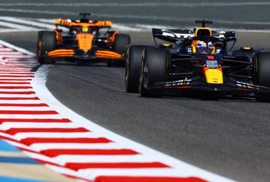 Verstappen Piastri Bahrain