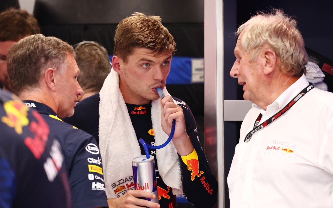 Max-Verstappen-Helmut-Marko-Singapore-GP-F1