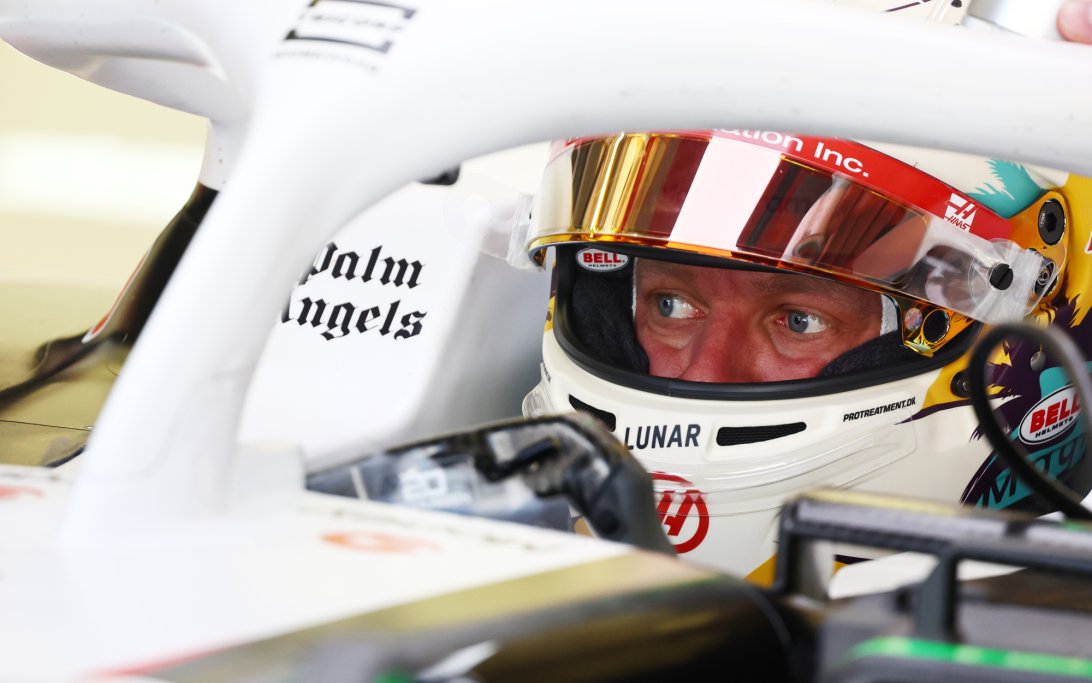 Magnussen winter testing Bahrain Day 1