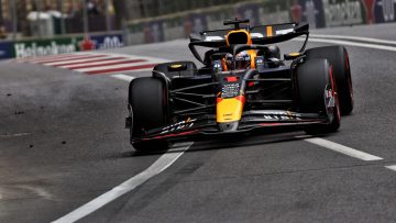 Red Bull - from hunted to hunter in McLaren title fight