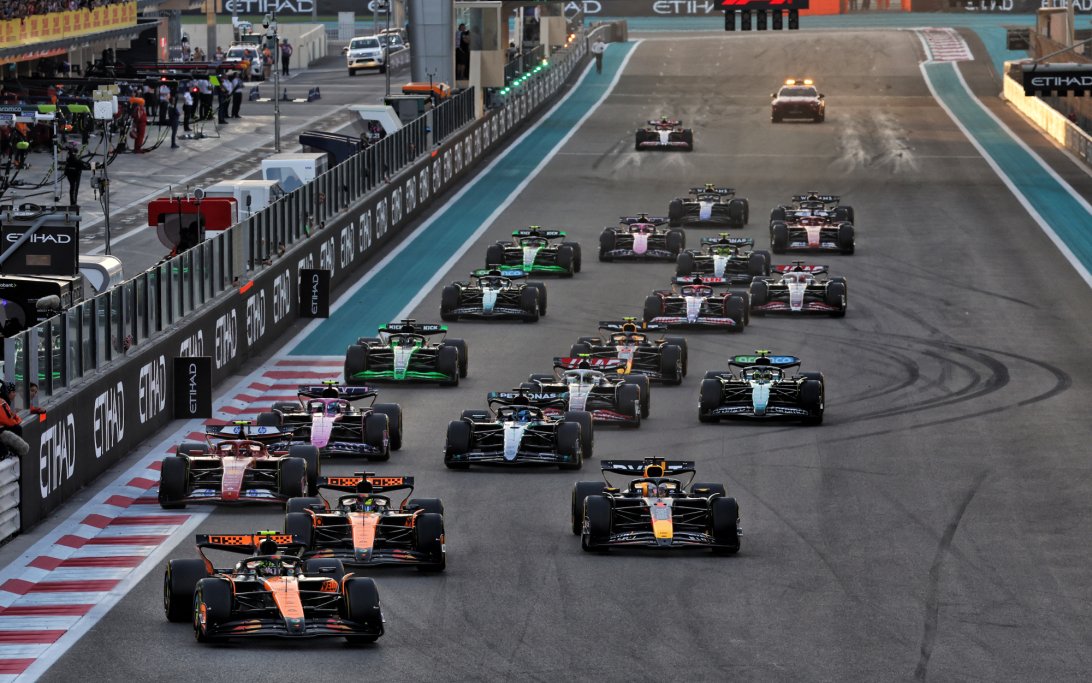 Abu Dhabi race start