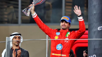 Sainz Abu Dhabi podium